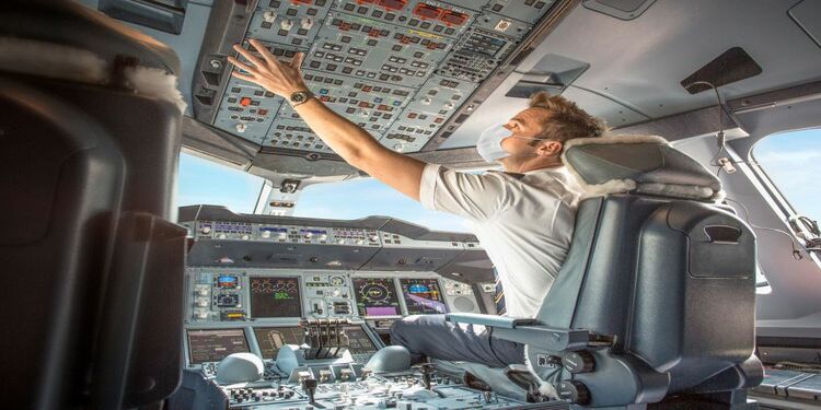 استخدام خلبان در هواپیمایی امارات