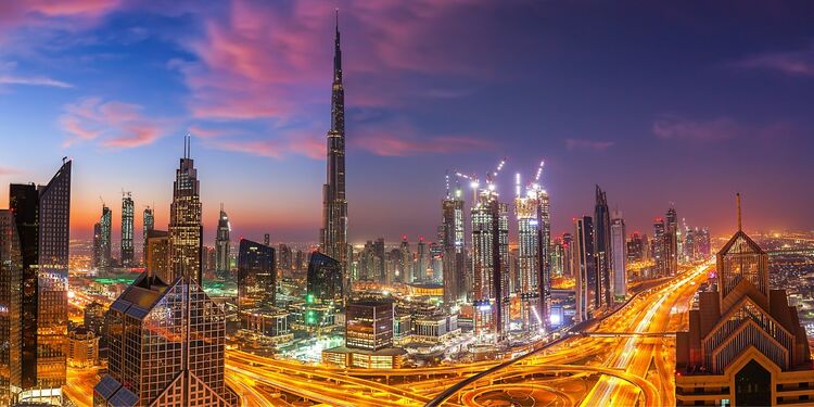 دبی دروازه اصلی جام جهانی قطر