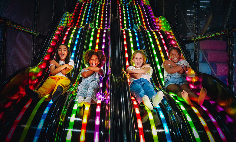 پارک بازی سرپوشیده نئون گلکسی در دبی افتتاح شد