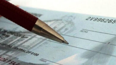 آیا در امارات می توان از بانک خواست که چک را نقد نکند؟