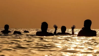 شنای شبانه دوباره به سواحل دبی برمی‌گردد