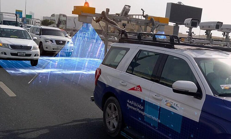 دبی از لیزر برای بررسی ترک و چاله های جاده ها استفاده می کند