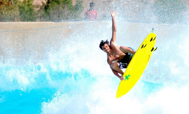 قایقرانی و موج سواری را در العین ادونچر تجربه کنید