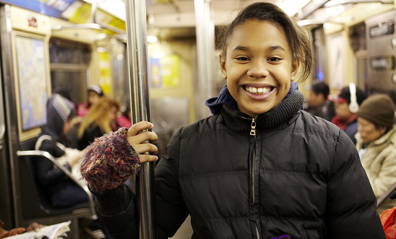 آیا اجازه داریم با مترو، بچه ها را تنها جایی بفرستیم؟