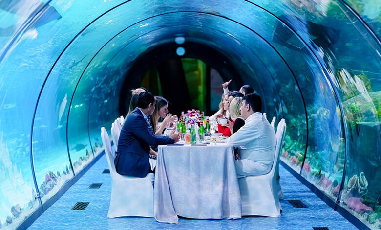 افطار زیر آب در نشنال آکواریوم ابوظبی