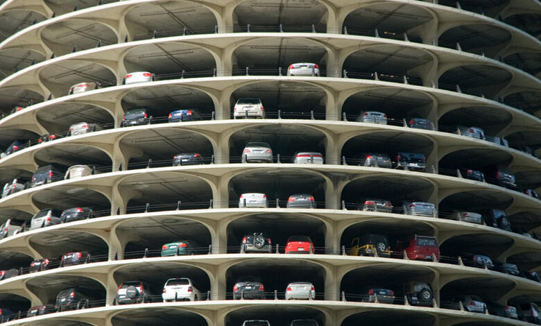 دبی پارکینگ های طبقاتی بیشتری می سازد