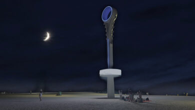 هر ساعتی از شبانه روز میتوانید در سواحل مخصوص دبی شنا کنید