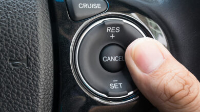 در صورت از کار افتادن کروز کنترل، چطور باید ماشین را متوقف کنیم؟