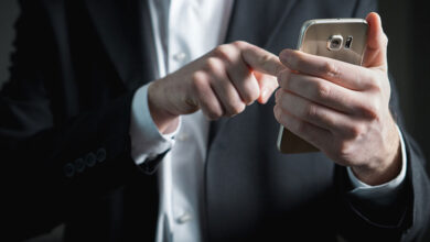 عکس ها و اطلاعات سفر خود را در شبکه های اجتماعی منتشر نکنید