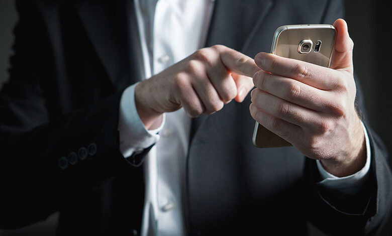 عکس ها و اطلاعات سفر خود را در شبکه های اجتماعی منتشر نکنید