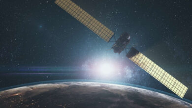 امارات اولین ماهواره تصویربرداری با امواج رادار خود رابه فضا فرستاد