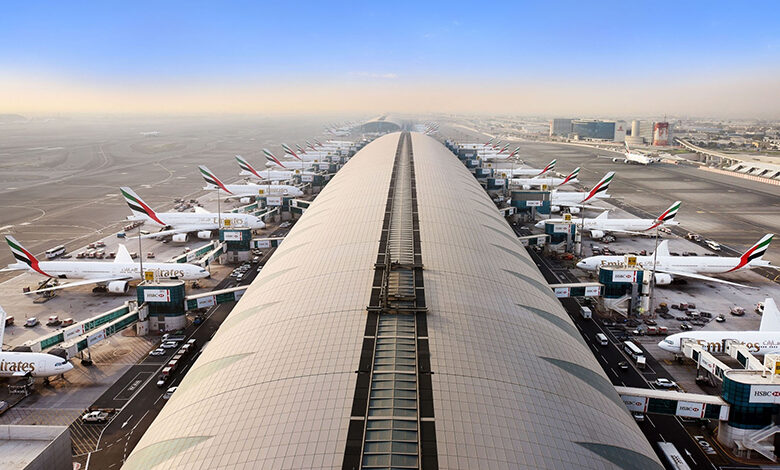 نصب بزرگترین سقف خورشیدی جهان در فرودگاه های دبی