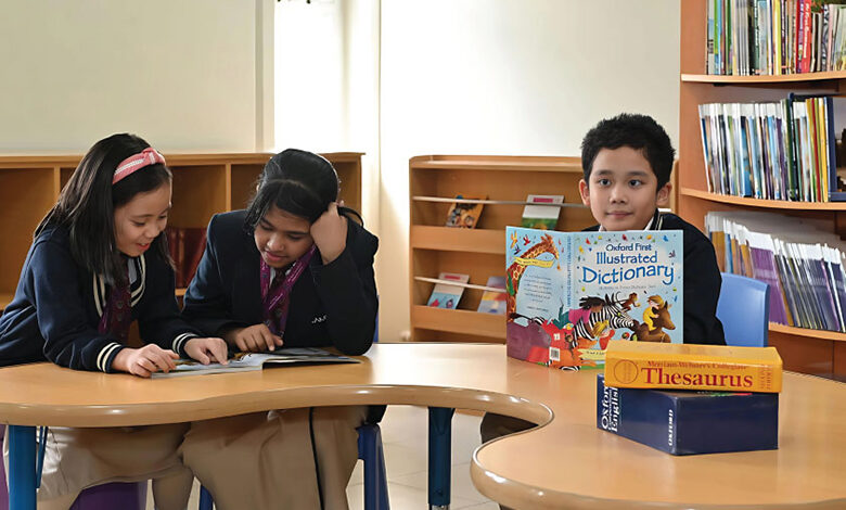 معرفی و مقایسه برنامه های درسی مدارس مختلف امارات