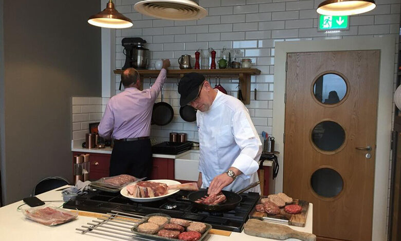 بعضی از خانههای دبی در آینده بدون آشپزخانه خواهند بود