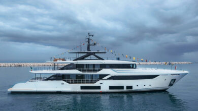 دبی قطب جهانی قایق رانی و یات ها شده است