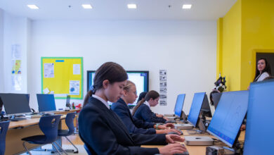 آموزش هوش مصنوعی به برنامه مدارس امارات اضافه می شود